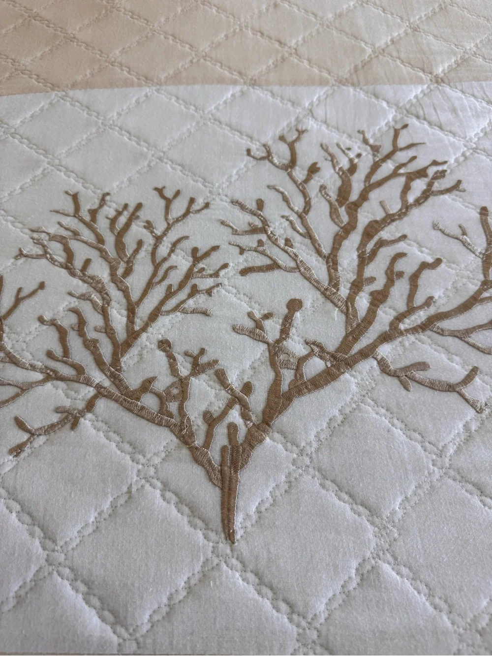 OVERSIZED Coastal Embroidered Coral Quilt Set - King